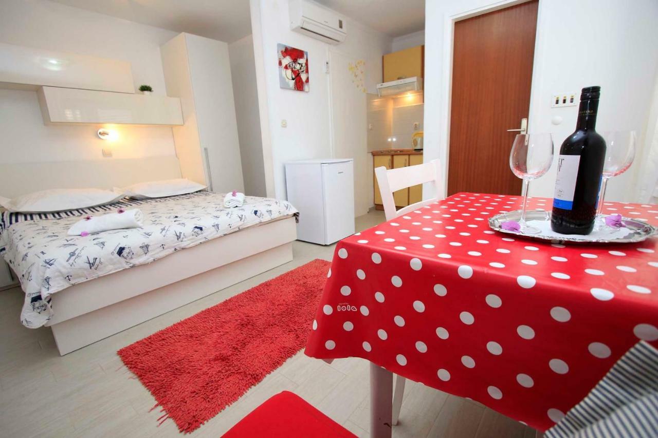 Apartmani Ivona & Ivo ماكارسكا المظهر الخارجي الصورة