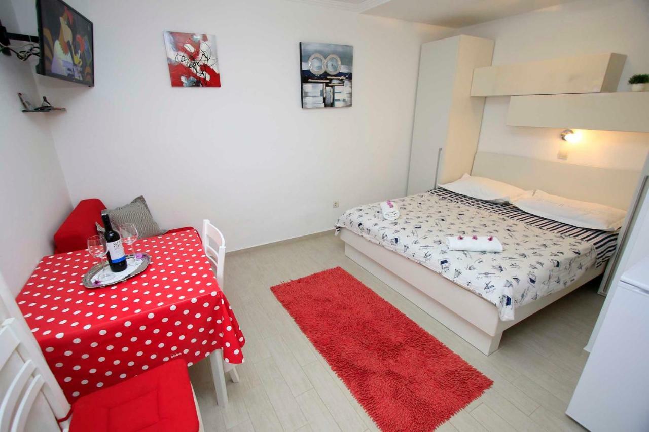 Apartmani Ivona & Ivo ماكارسكا المظهر الخارجي الصورة