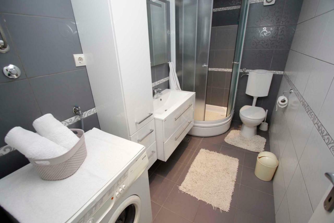 Apartmani Ivona & Ivo ماكارسكا المظهر الخارجي الصورة
